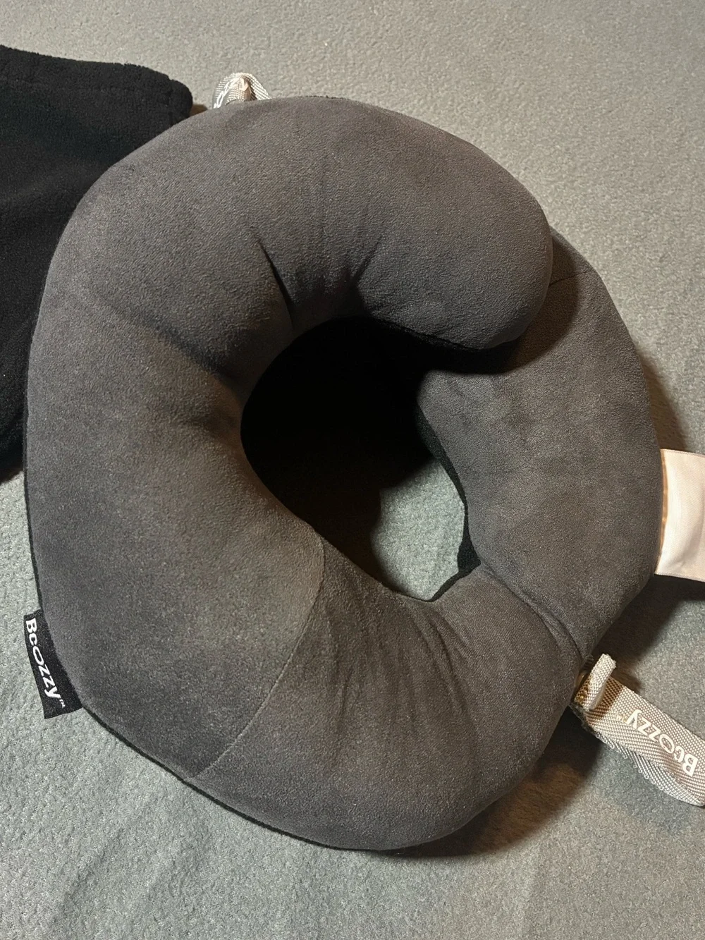 bcozzy black grey